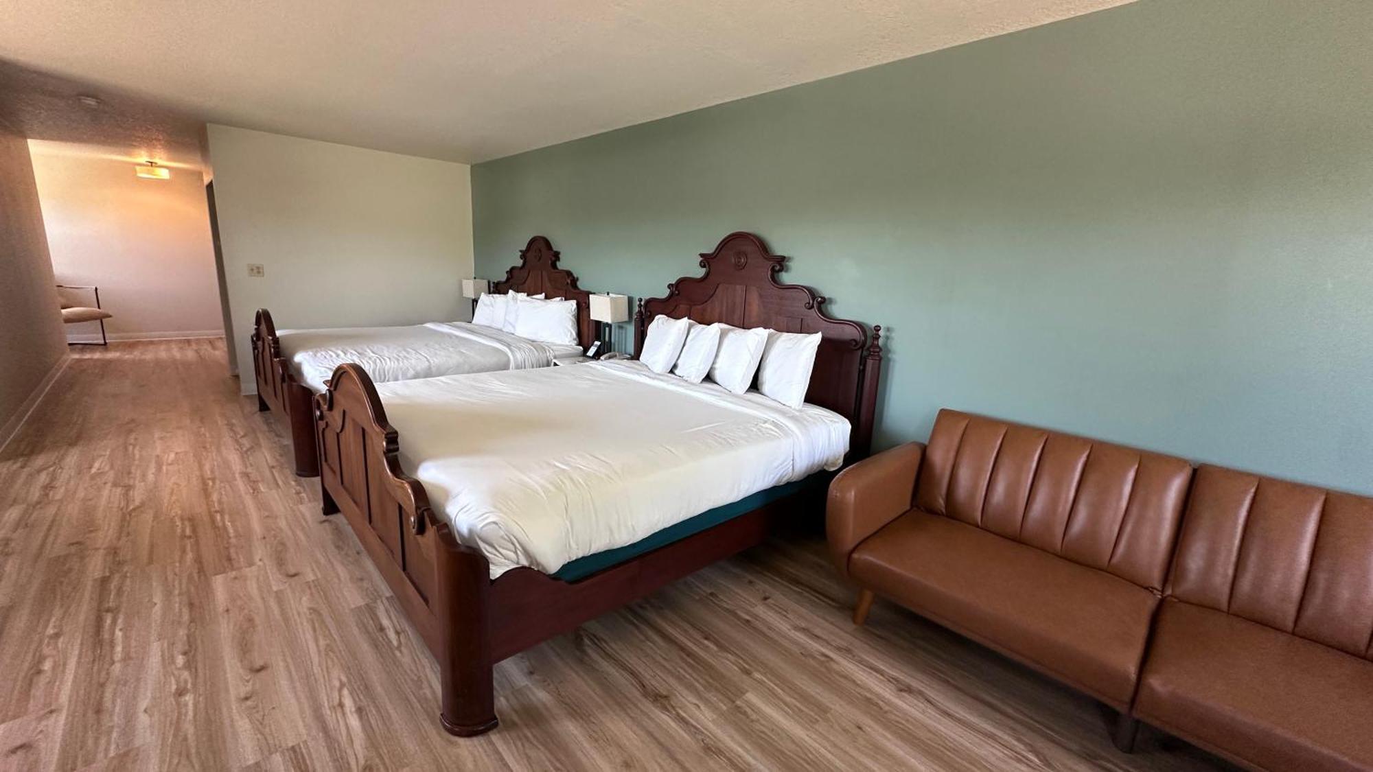The Shelby Inn Shelbyville Bagian luar foto