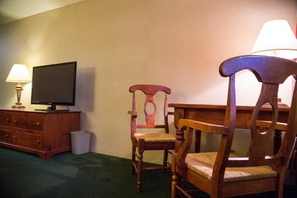 The Shelby Inn Shelbyville Bagian luar foto